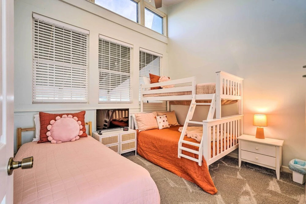 Pool & Beach Access: 'sunnyside 55' in Pcb!