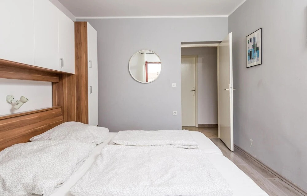 Awesome Home In Banjol