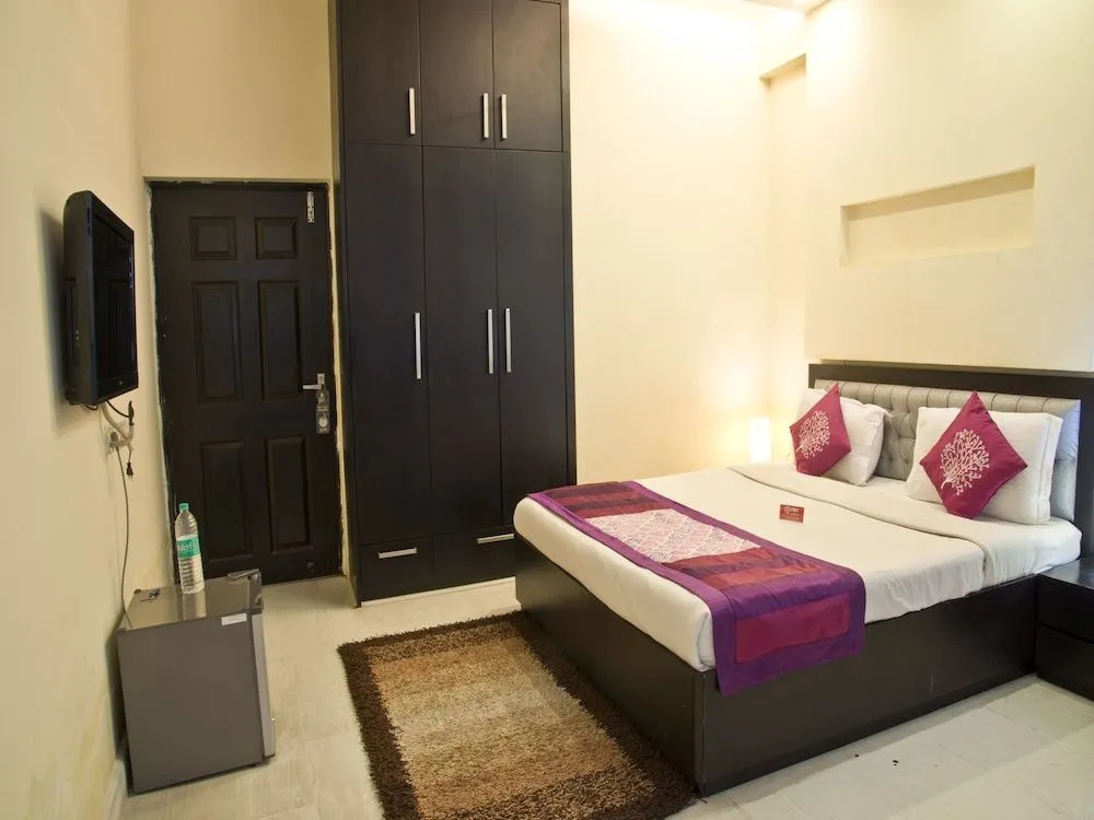 OYO 309 Hotel HKS Residency
