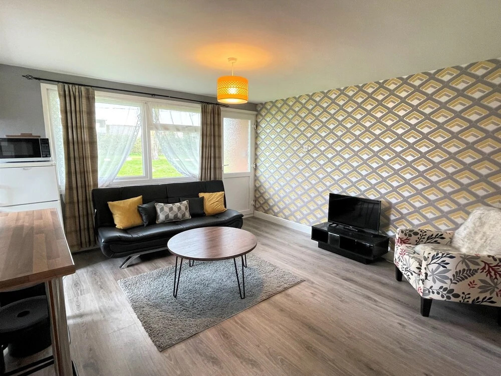 Sea Breeze Holiday Chalet, Convenient for Beach