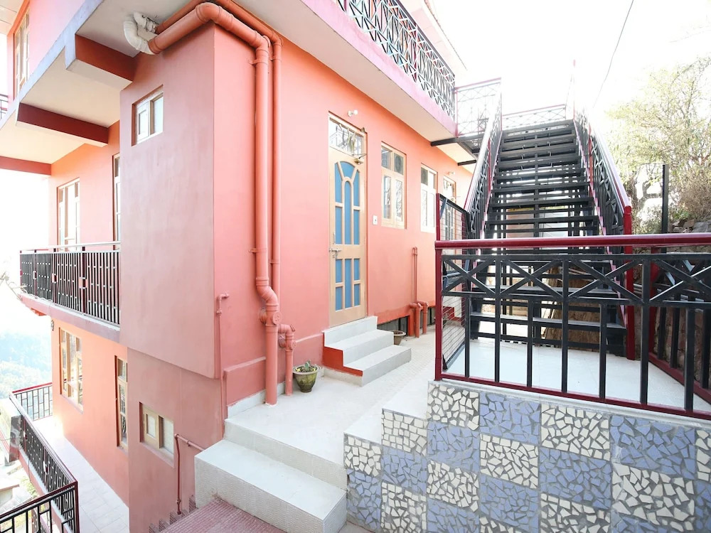 OYO 12718 Home 1BHK Hill View