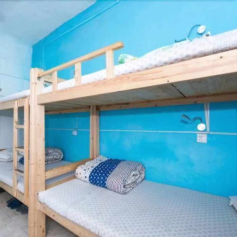 Siluqin Youth Hotel