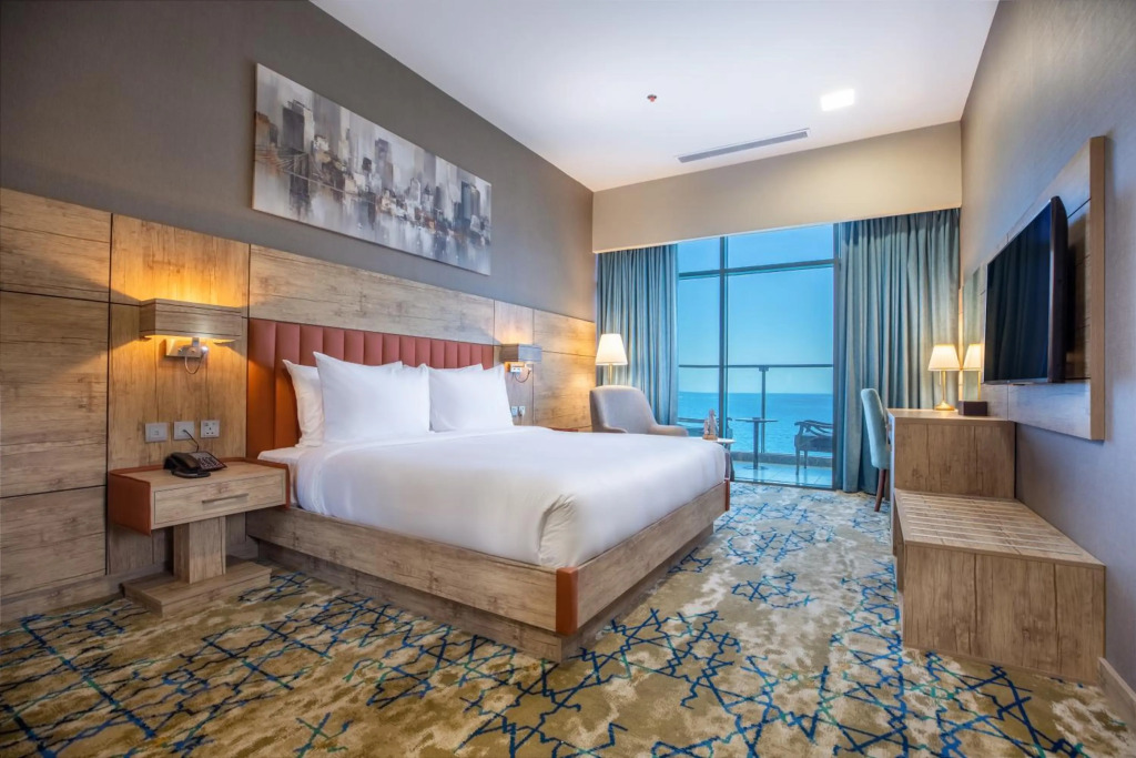 Waves Hotel