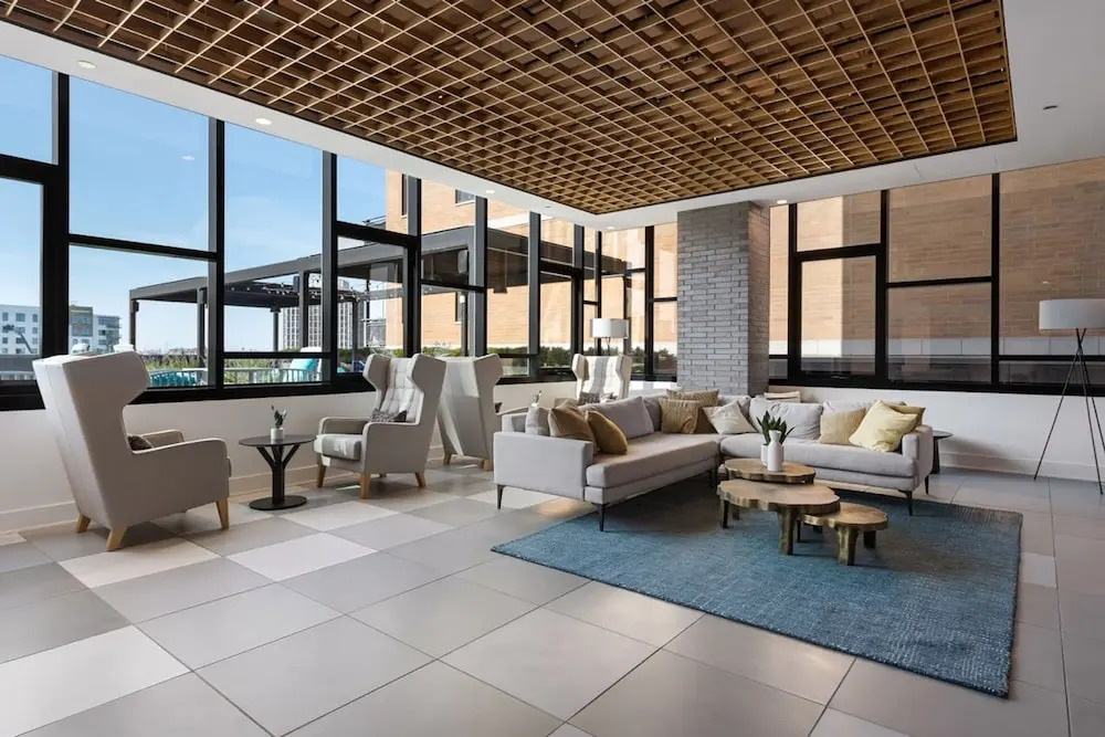 Luxury Penthouse 3BR Prime Location