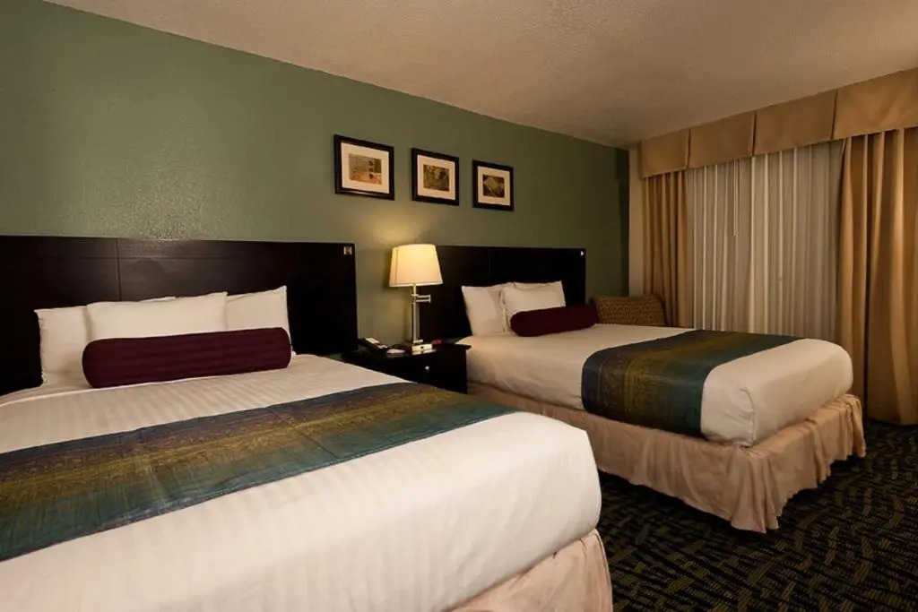 Grand Texan Hotel and Convention Center