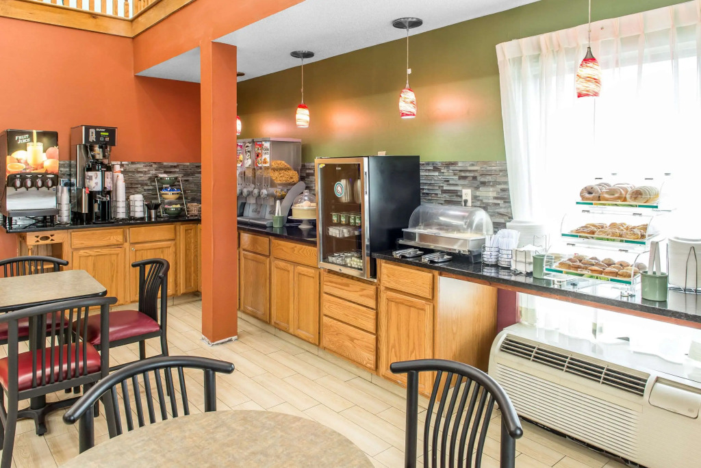 Quality Inn & Suites Columbus West - Hilliard