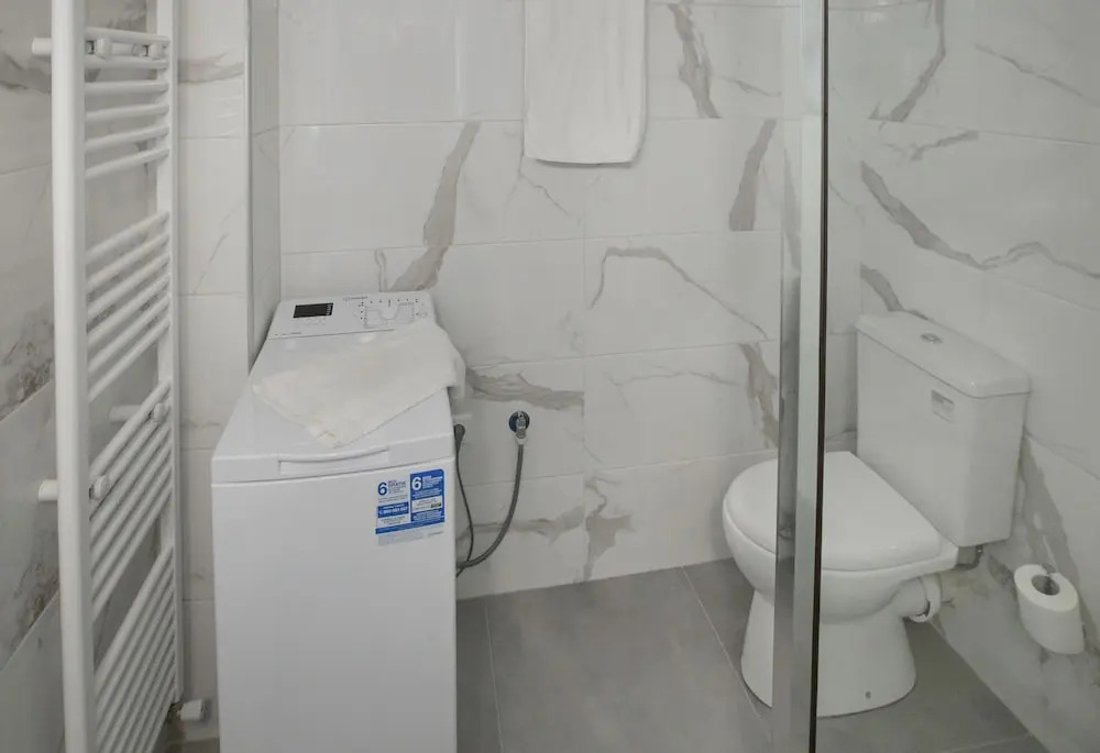 Roomy & Comfortable Apt Near Acropolis by GHH
