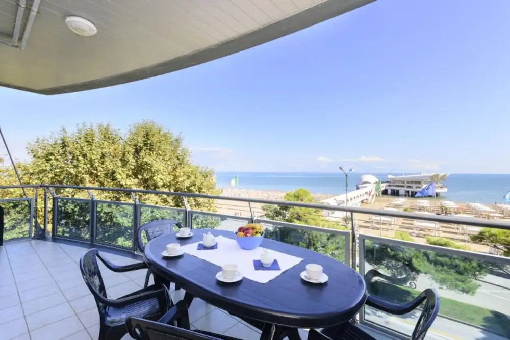 Lignano Sabbiadoro Seafront Stay