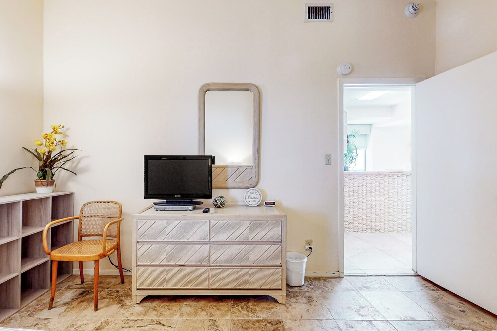 Shorefront Corner PH, 3br: Suntide III - Unit 1201