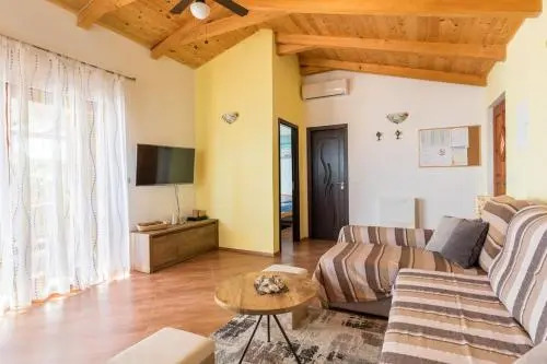beautiful bay house Duga
