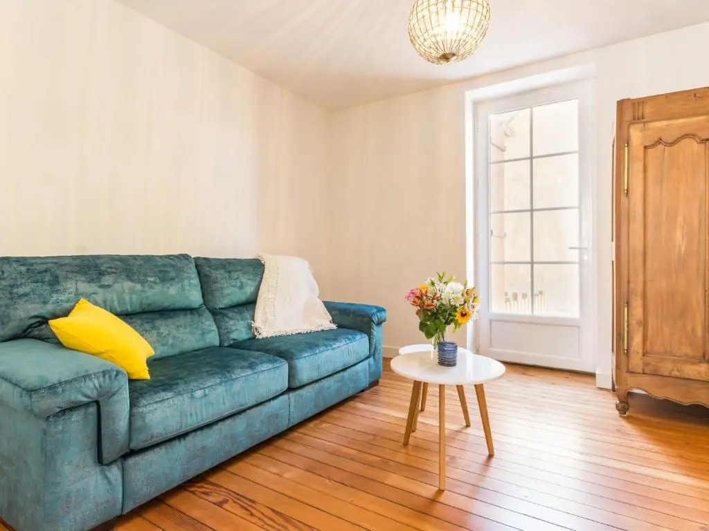 Maison familiale moderne, 300m du centre, 500m de la mer, WIFI gratuit, draps inclus. - FR-1-306-1206