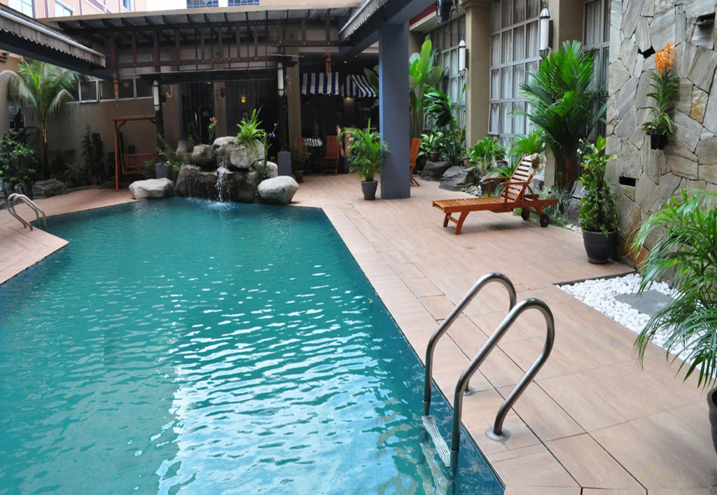 Hotel Maluri