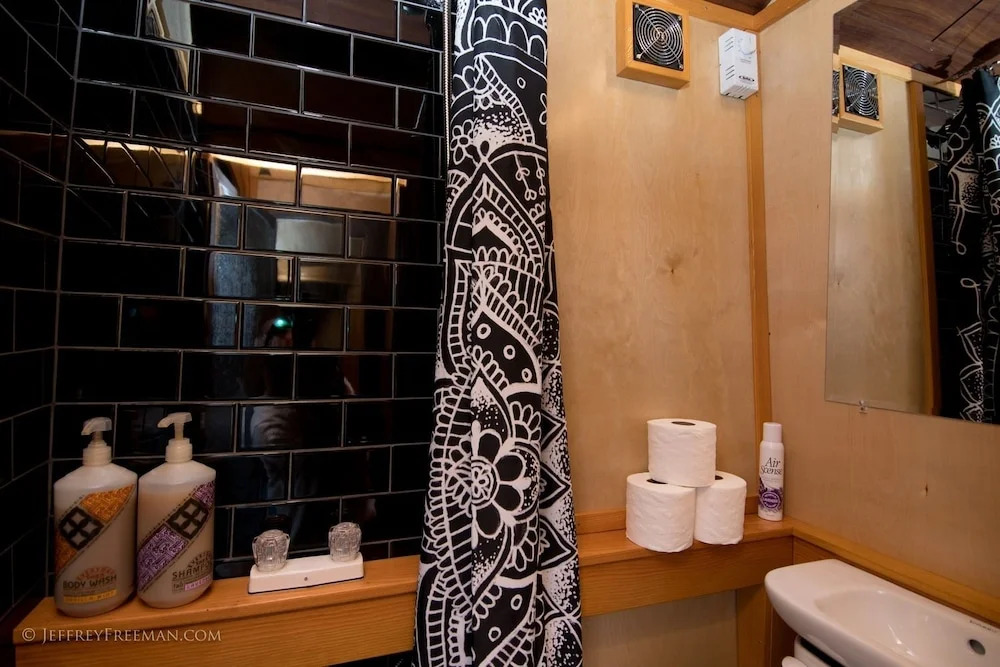 Caravan- The Tiny House Hotel