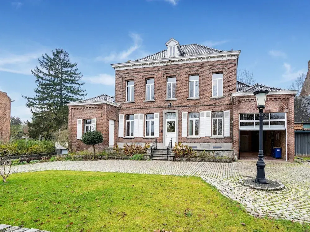 Luxury Holiday Home in Vloesberg With Sauna and hot tub