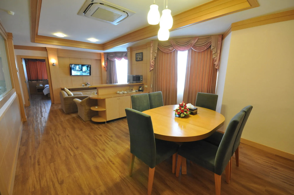 Thongtarin Hotel