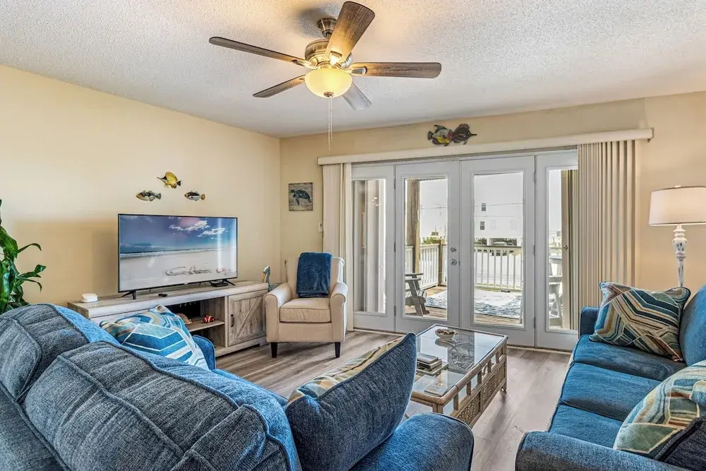 Salty Dog by Southern Vacation Rentals