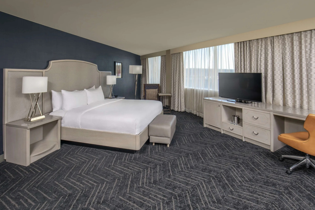DoubleTree by Hilton Hotel Nashville Downtown