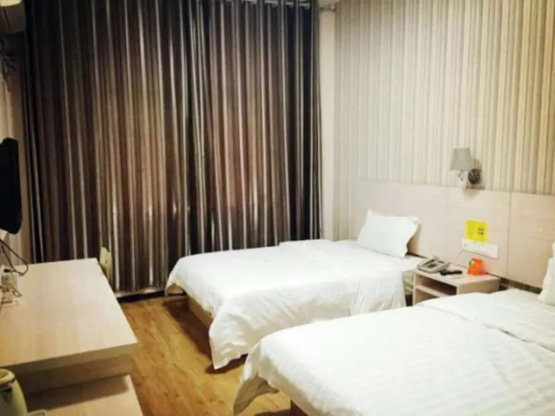7Days Premium Zhumadian Tianzhongshan Avenue Branch