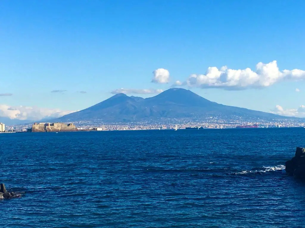 Vico Longo 25 - Ensuit flat in the heart of Naples