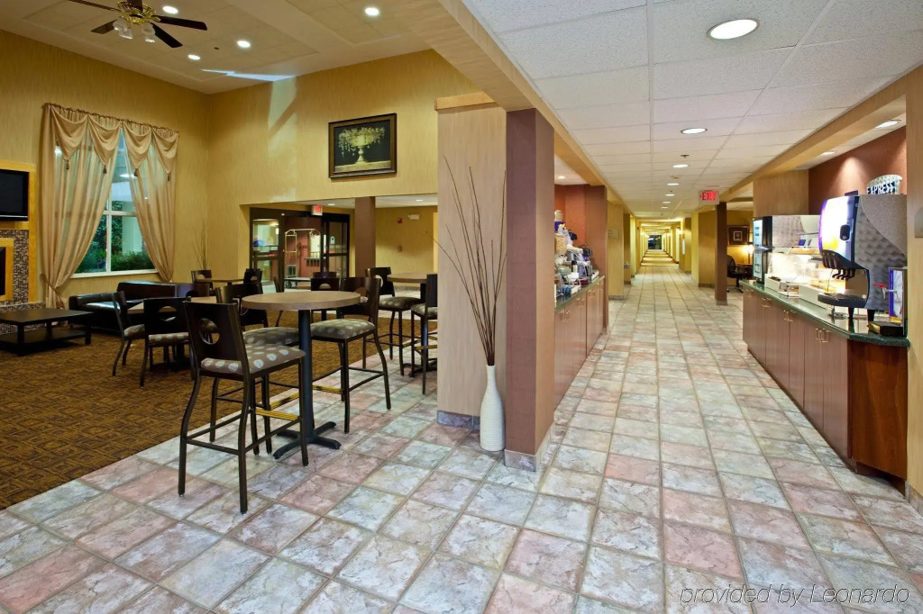 Comfort Inn & Suites Sharonville - Cincinnati North