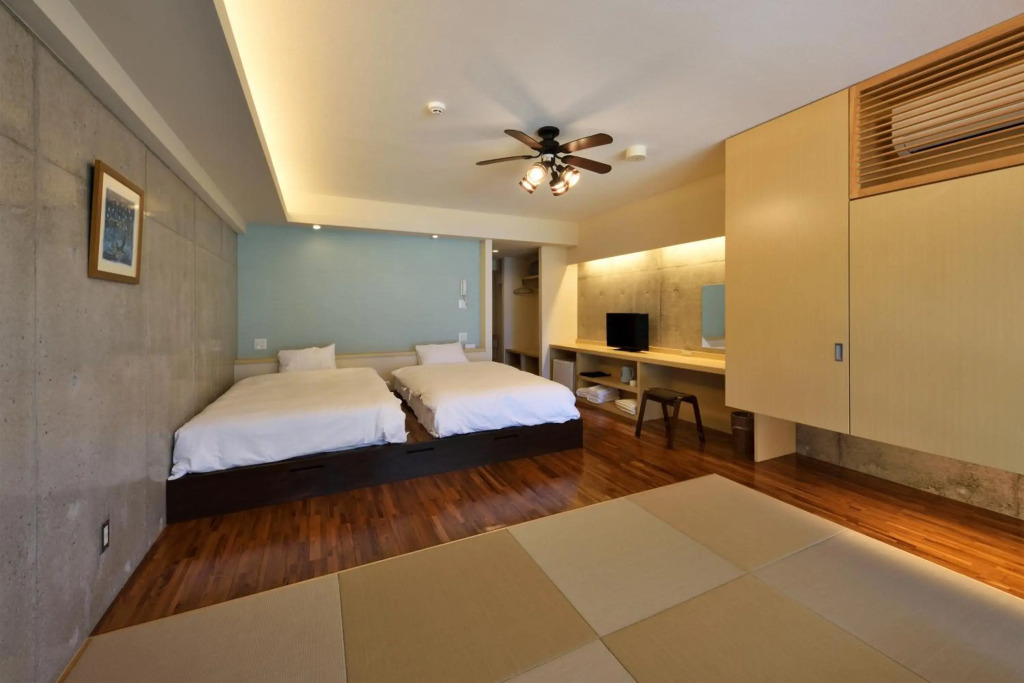 Hotel & Restaurant On the Beach Lue