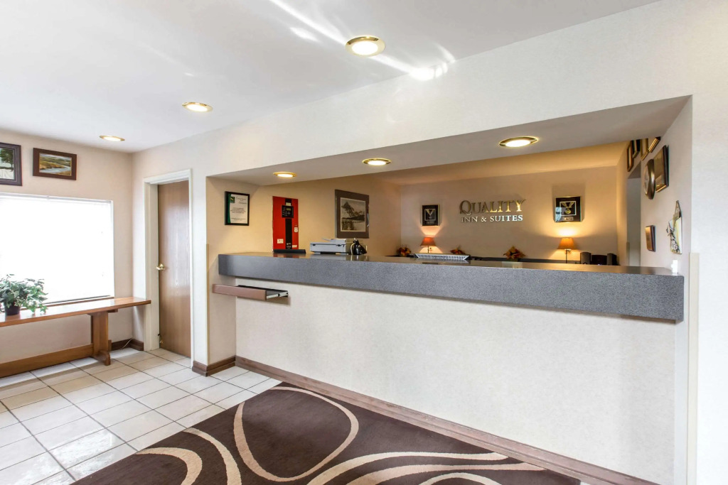 Quality Inn and Suites Silverthorne - Copper Mountain