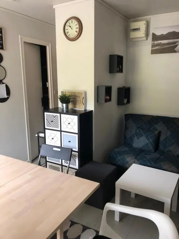 Studio rénové résidence privé proche de toutes commodités et loisirs, Place parking inclus