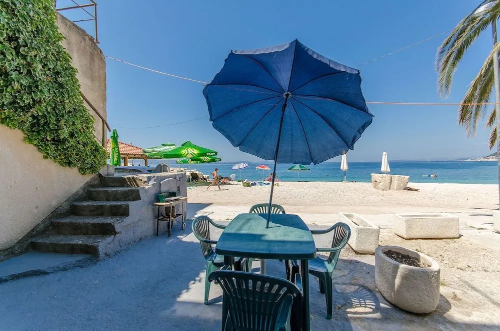 Apartments Beach Gem