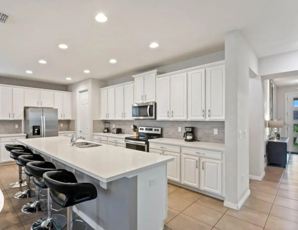 9 Bed 6.5 Bath Solara Resort 9 Bedroom Home by RedAwning
