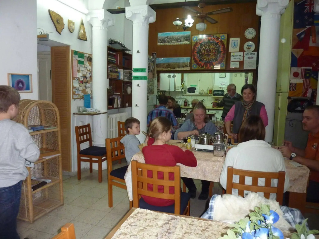 Allenby 2 Bed and Breakfast