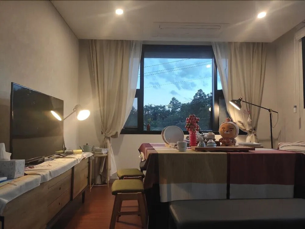 Jeju Joeun Ssiat Pension