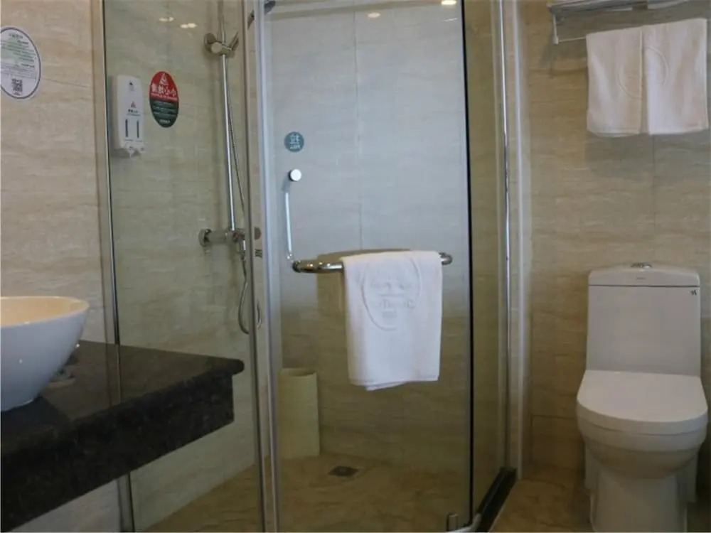 GreenTree Inn Guangzhou Jichang Road Express Hotel