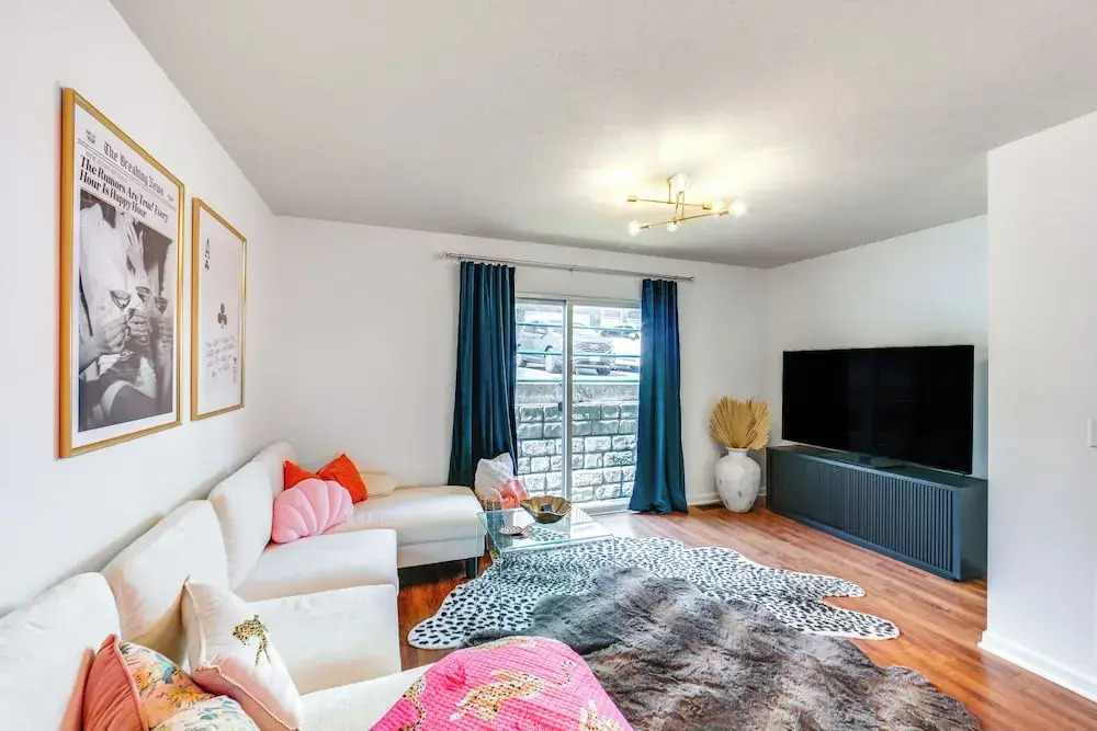 Chic Morgantown Vacation Rental - 2 Mi to Wvu!