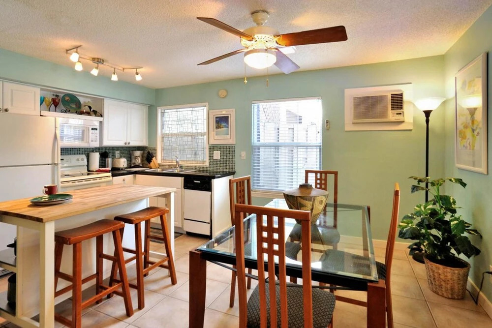 Old Town Suites