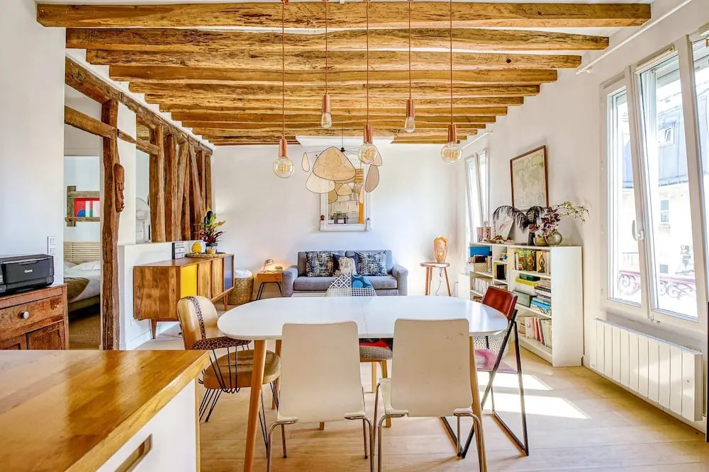Loft-inspired Flat Near Montmartre, Sleeps 4