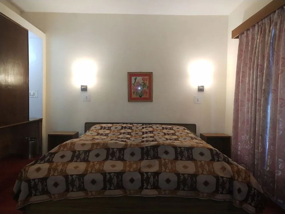 Nishaad Resorts