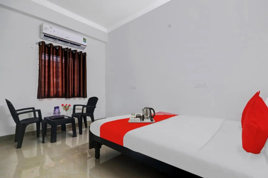 OYO 91495 Hotel Vijay Laxmi Residency