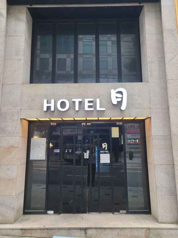 Shinchon Wol Hotel