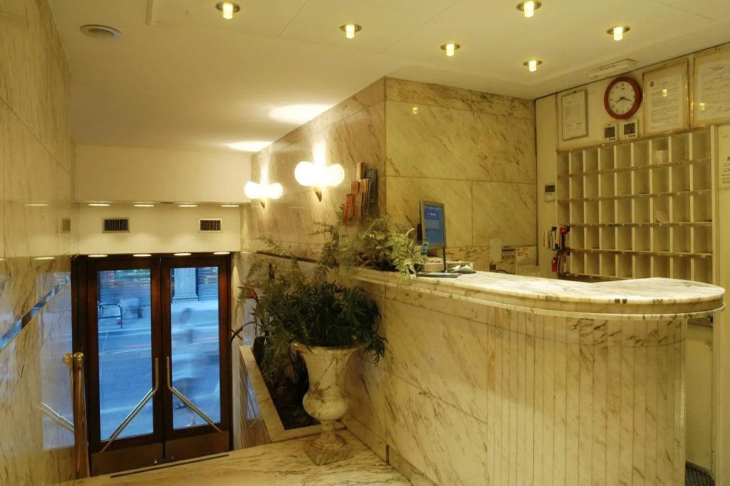 Hotel Tritone