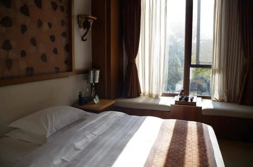 Huifeng Hotel