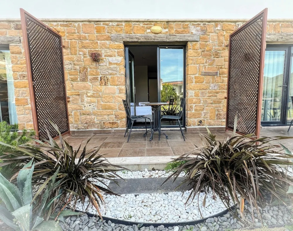 Porta Trakis HOTEL