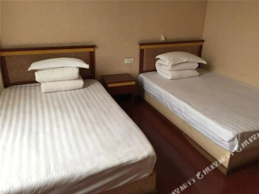 Taihui Business Hostel