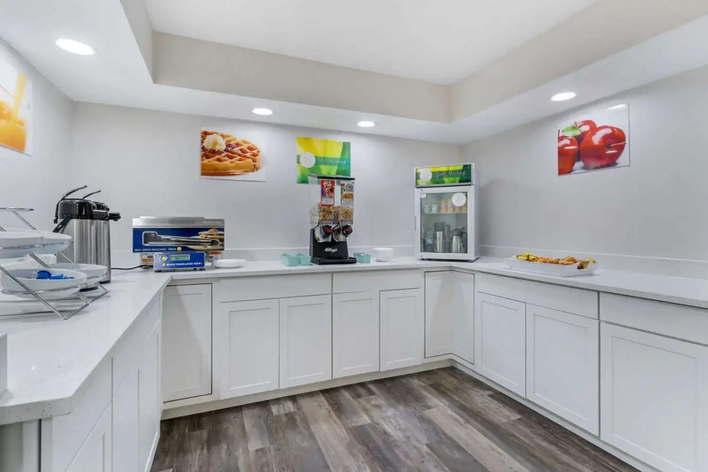 Quality Inn & Suites Orlando East - UCF Area