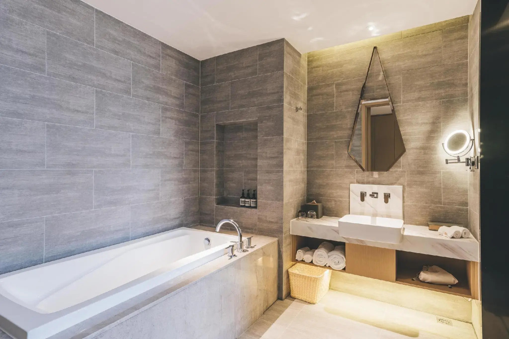 Atour Hotel (Jiangyin Binjiang Middle Road Sports Center)