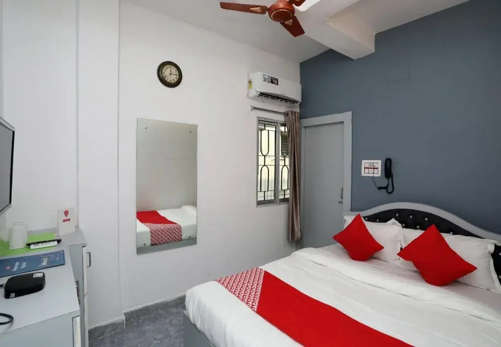 Upasana Guest House By OYO Rooms
