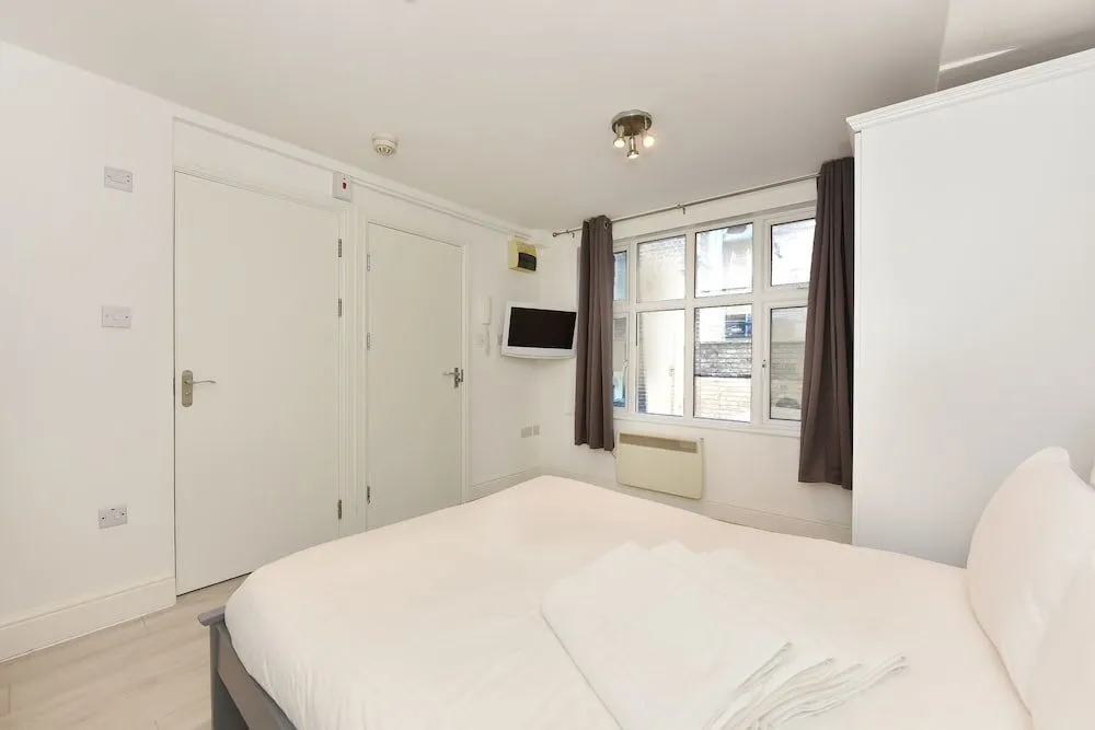 Chancery Lane by Viridian Apartments