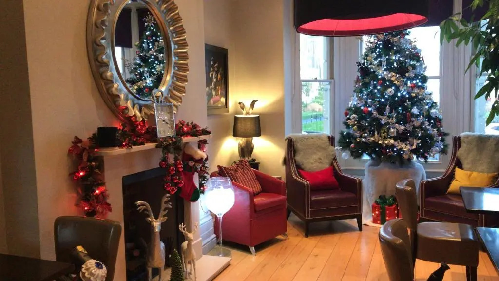 Hastings House 9-Bedroom Holiday House