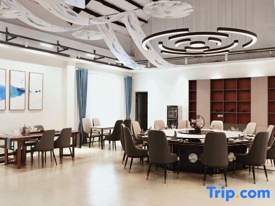 Lianyungang West Tourist Resort · Ask Homestay (Huaguoshan Branch)