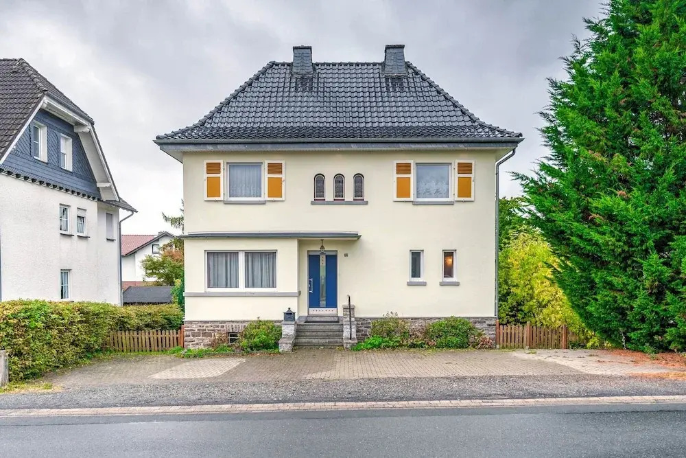 Spacious Villa near Center