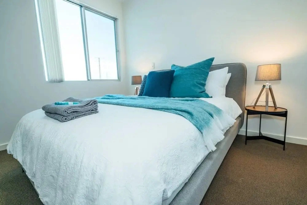 The Cove @ New Port-Pool - Spa - Sauna - Gym & More